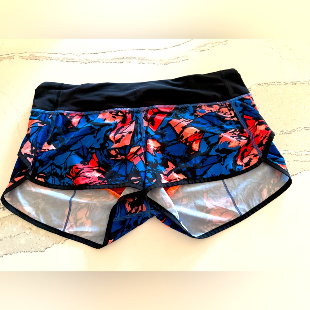 Lululemon Speed Shorts Paint Storm Harbor Blue Black / Multi Size 8